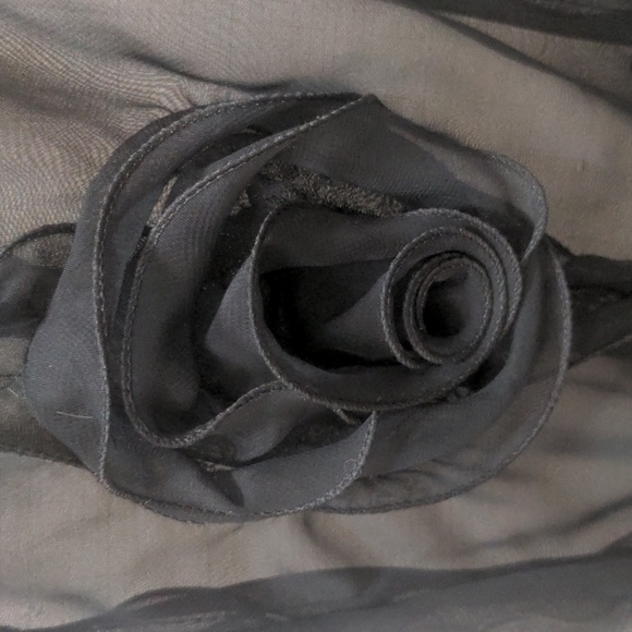 Delicate Black Semi-Sheer Flower Scarf - Picture 4 of 7
